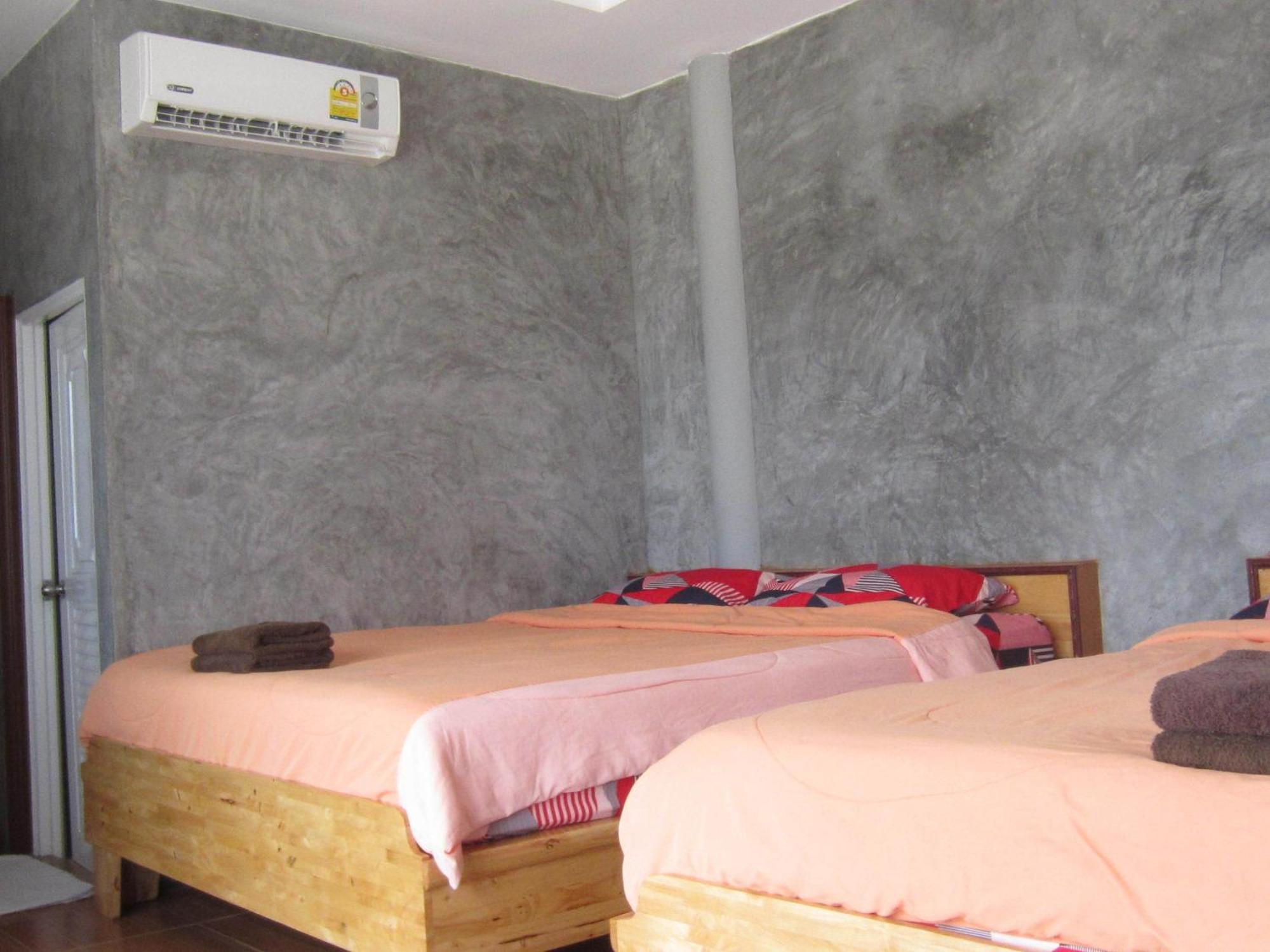 Charung Beach Haad Rin Ngoại thất bức ảnh