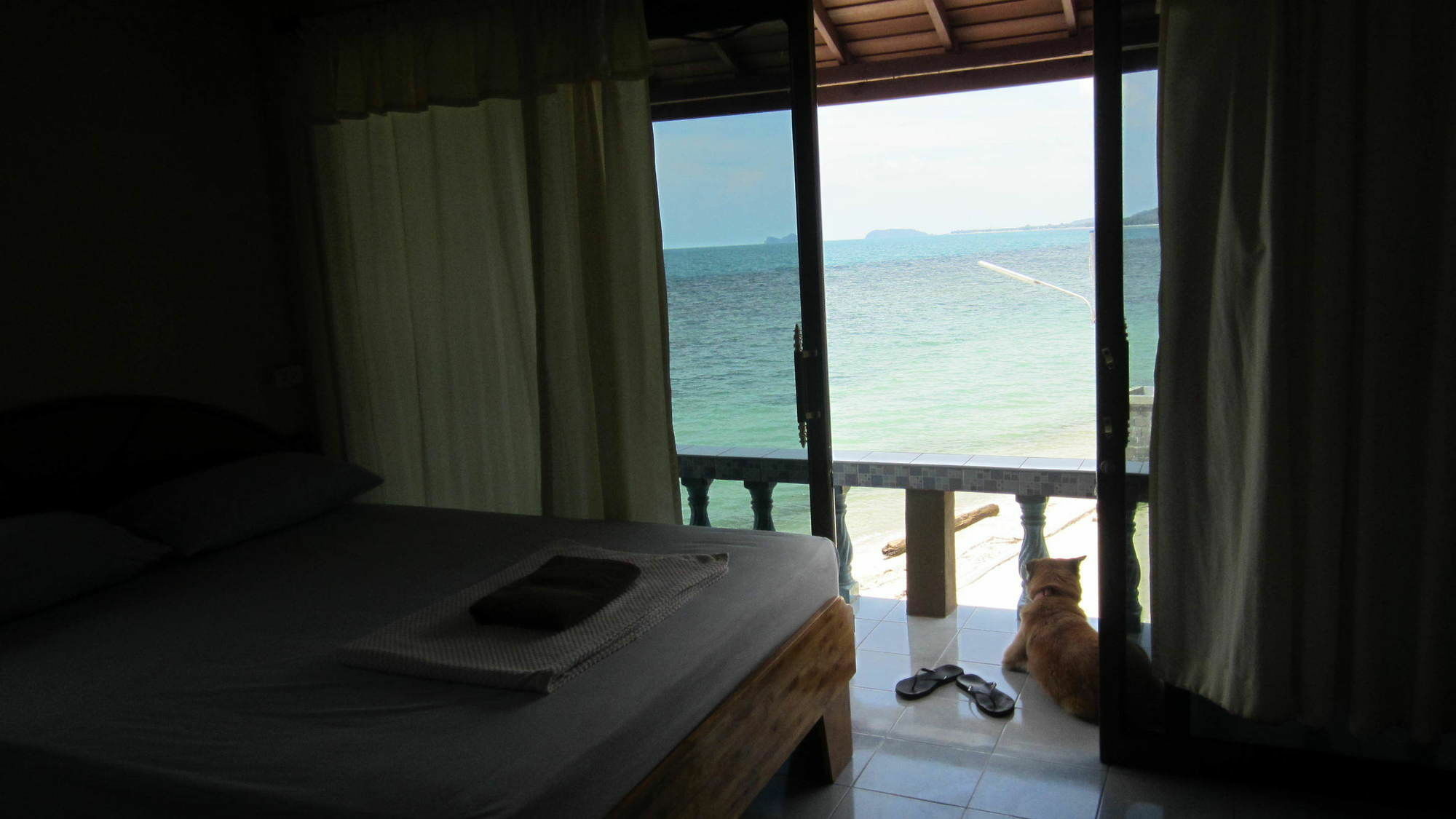 Charung Beach Haad Rin Ngoại thất bức ảnh